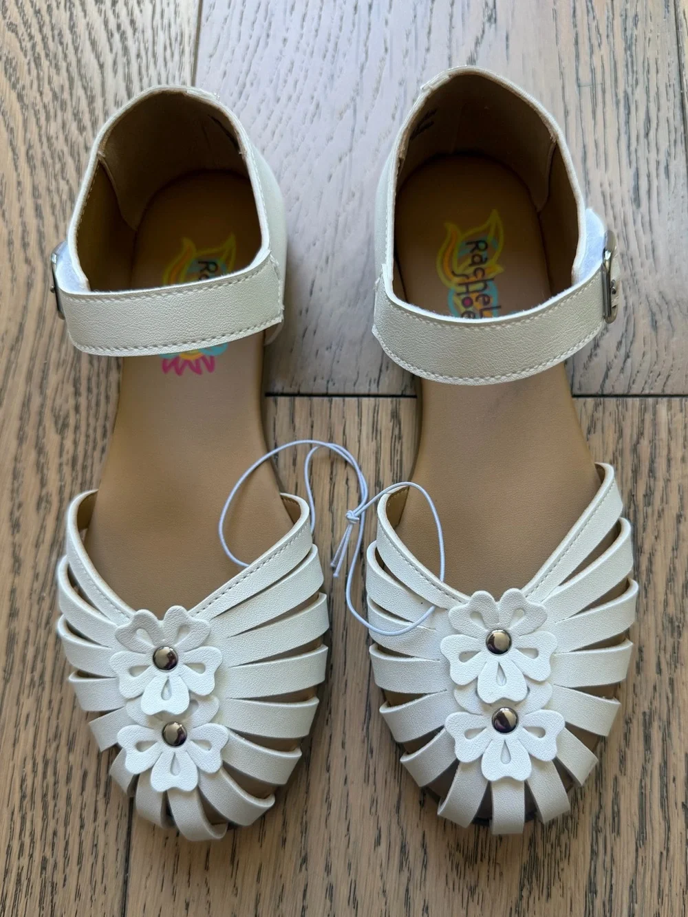 Girls NEW White Sandals with Ankle Straps & Flower Details Size 3